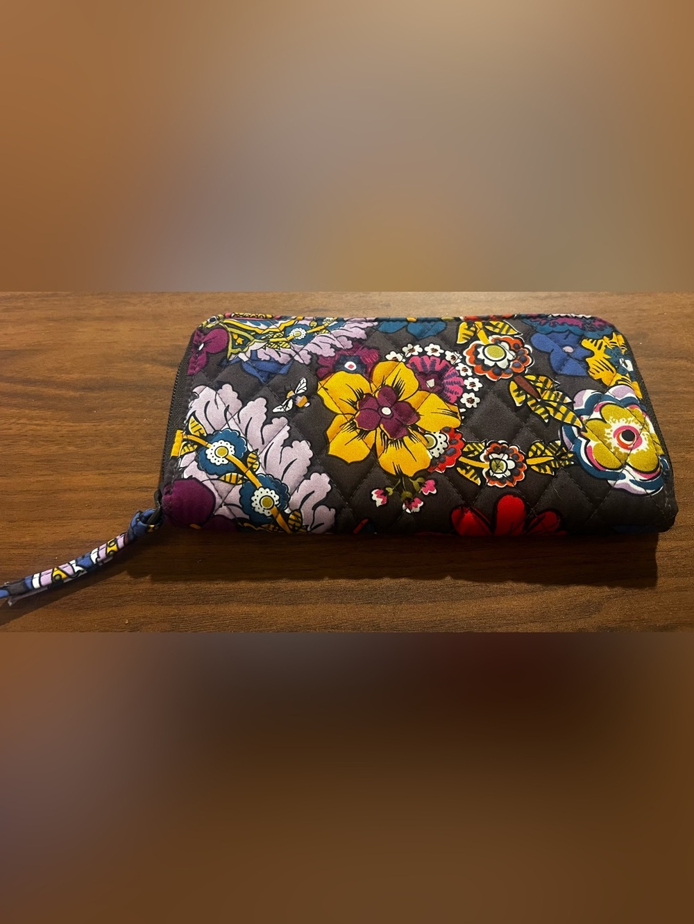 Vera Bradley Zip Around Continental Wallet - Colorful Bouquet Pattern Like New!